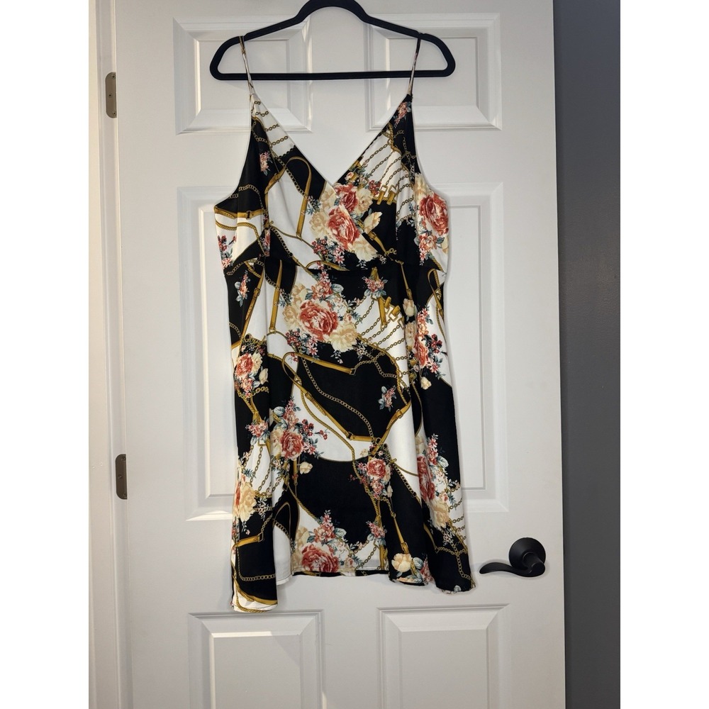 Gilli Sleeveless Wrap 1x Black White Multicolor Chain Link & Floral Print NWT